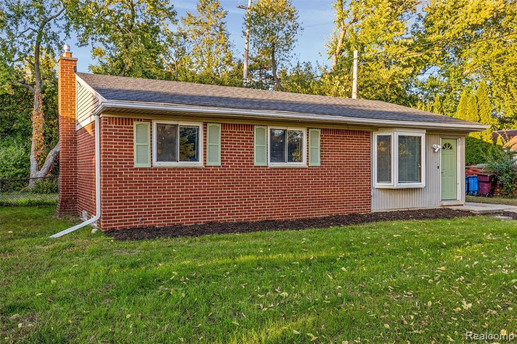 619 Skydale Drive - Photo 4