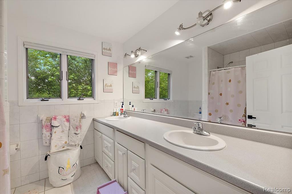4700 Botany Glen, Commerce Twp, MI 48382 — Photo 45