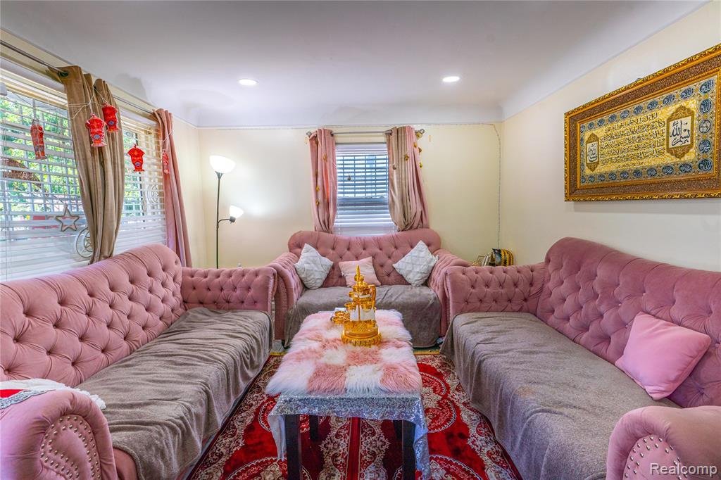 6374 Rutland Street, Detroit, MI 48228 — Photo 4