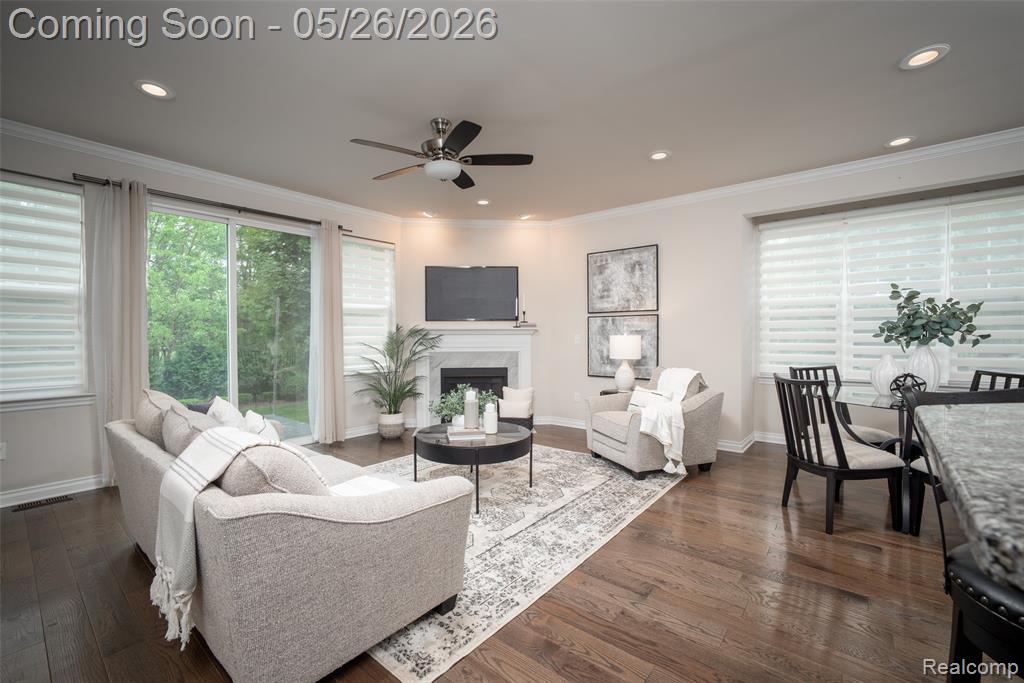42384 Gateway Dr, Plymouth, MI 48170 — Photo 4
