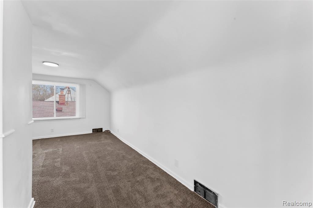 9099 STOUT Street, Detroit, MI 48228 — Photo 28