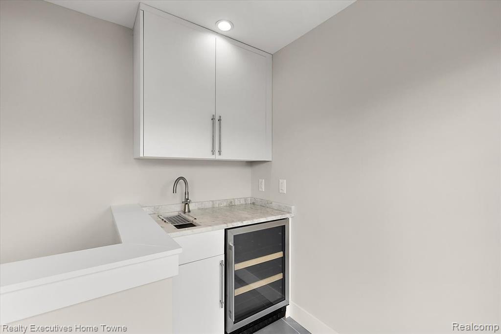 236 Erskine Street Erskine Street Unit 23, Detroit, MI 48201 — Photo 32