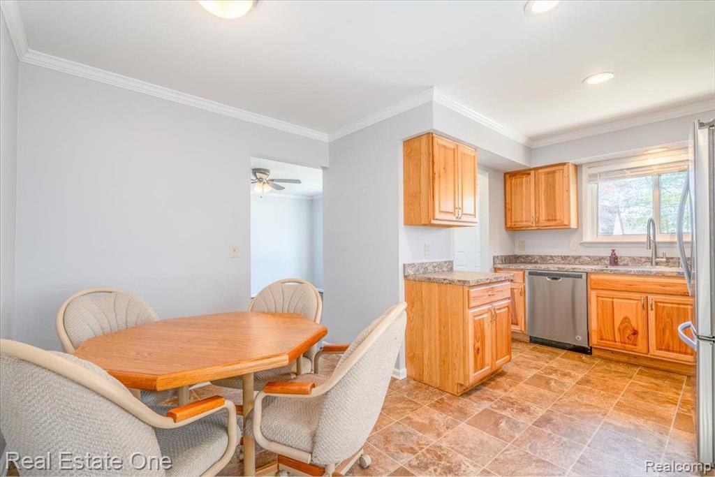8041 FREMONT Street, Westland, MI — Photo 19