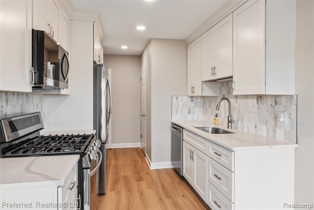 30998 W Country W, 187, Farmington Hills, MI 48331 — Photo 13