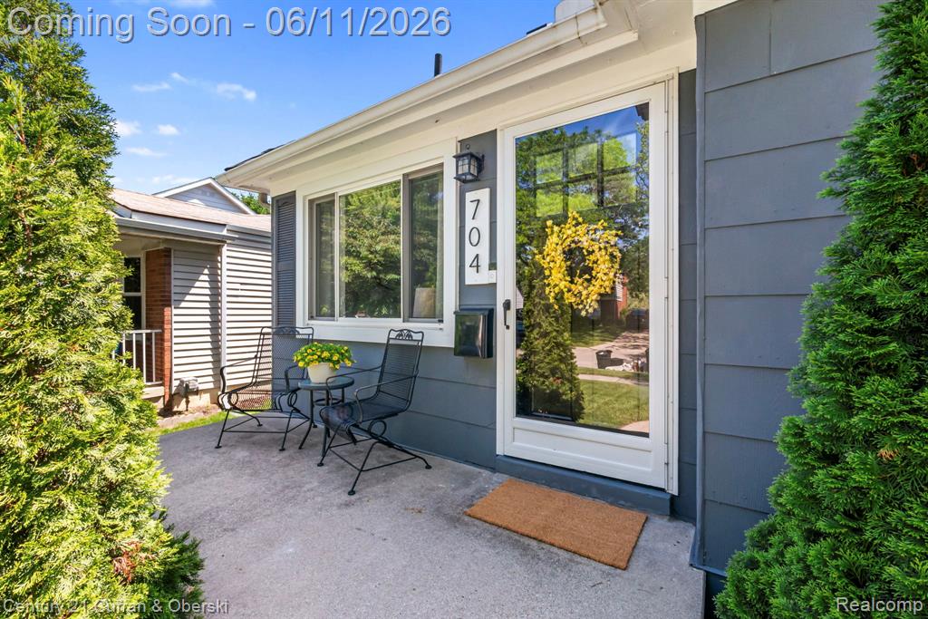 704 N Edison Avenue, Royal Oak, MI 48067 — Photo 7