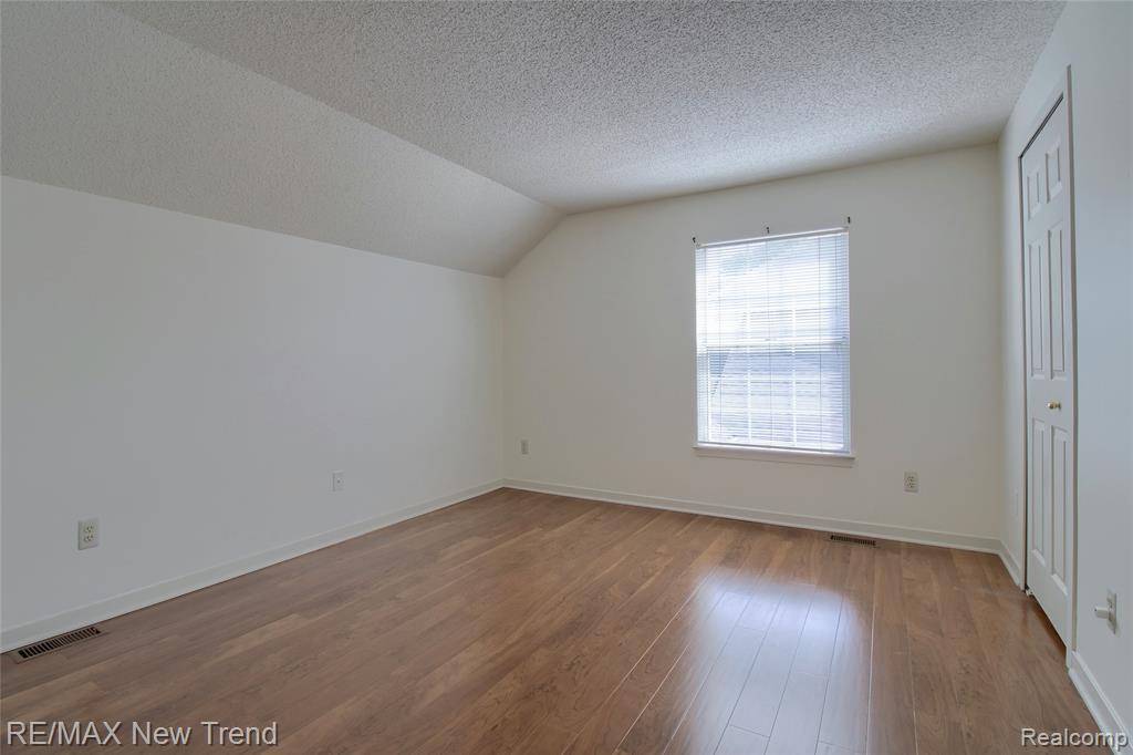 41404 BELDEN Circle, Novi, MI — Photo 15