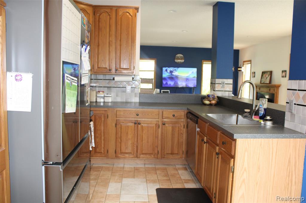 30500 Ostreich Rd Road, Rockwood, MI — Photo 4