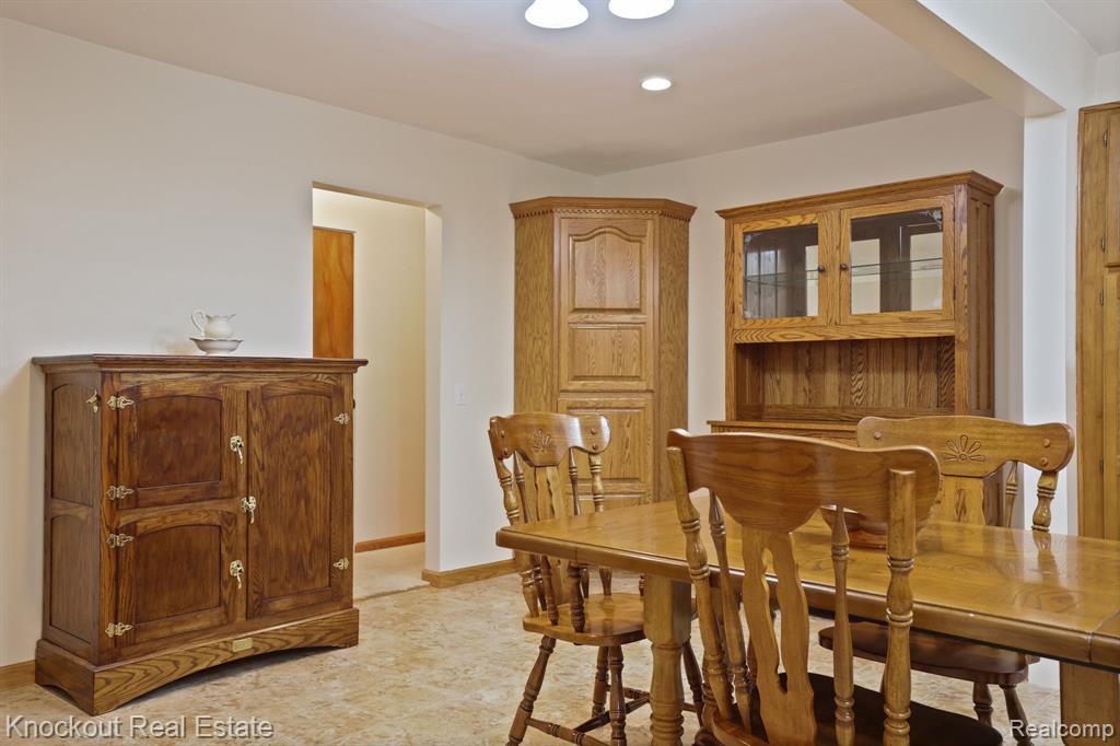 3842 Waltmar Drive, Bridgeport, MI 48722 — Photo 23