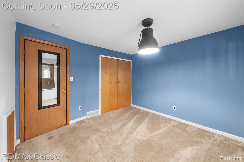 15586 Oakbrook Street, Romulus, MI 48174 — Photo 22