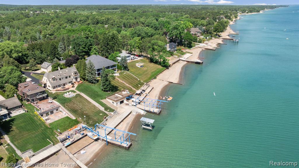 8308 Lakeshore, Burtchville, MI 48059 — Photo 28
