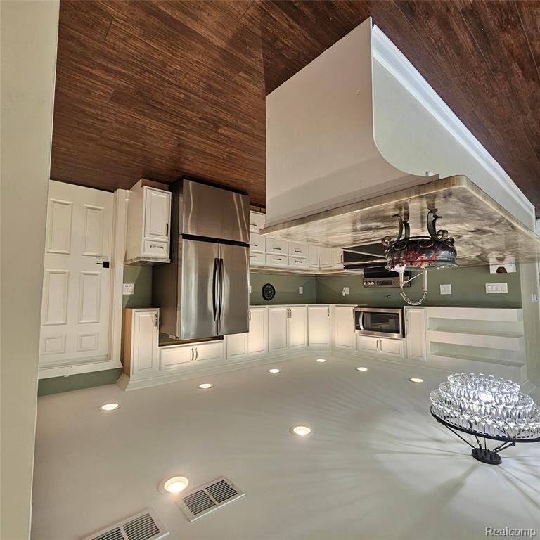 4430 Emmons Road, Howell, MI 48855 — Photo 9