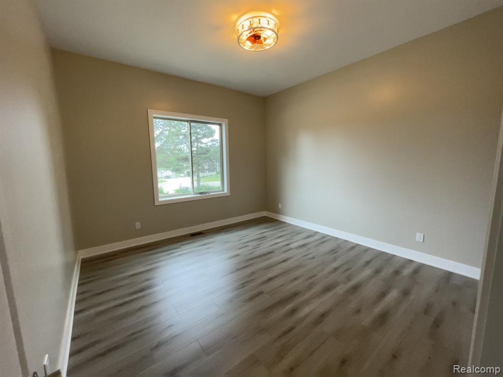 68651 Lake Angela Pointe, Richmond, MI 48062 — Photo 10