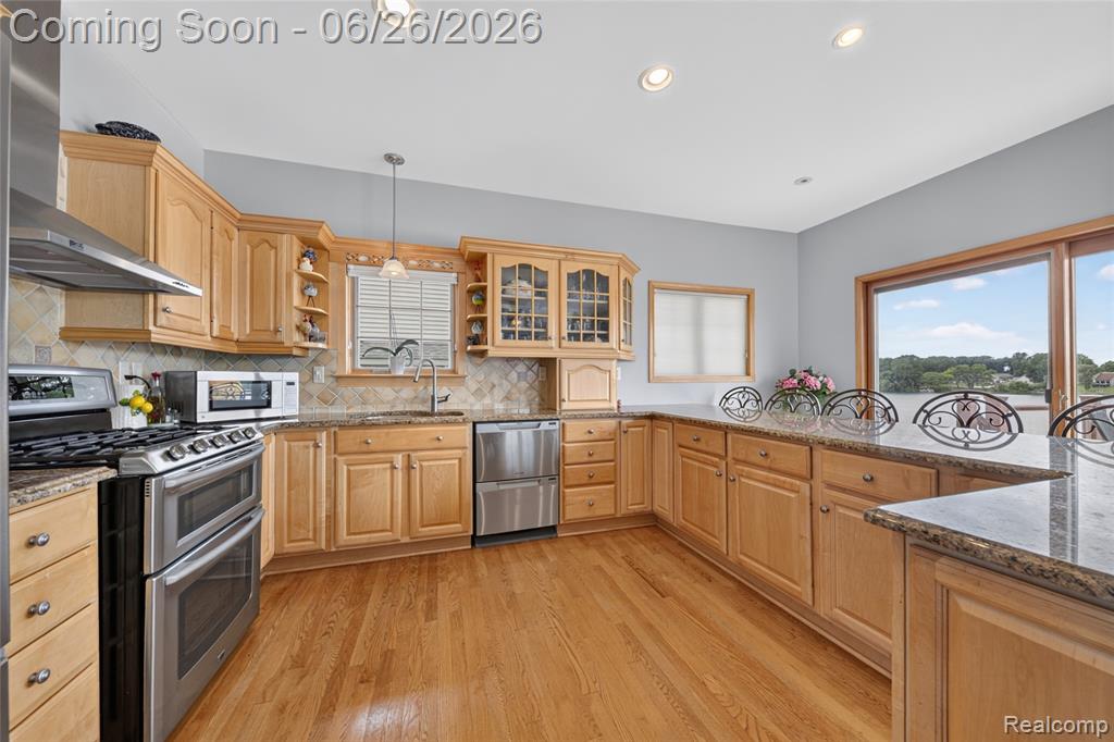 3160 Lexington Road, Waterford, MI 48328 — Photo 9