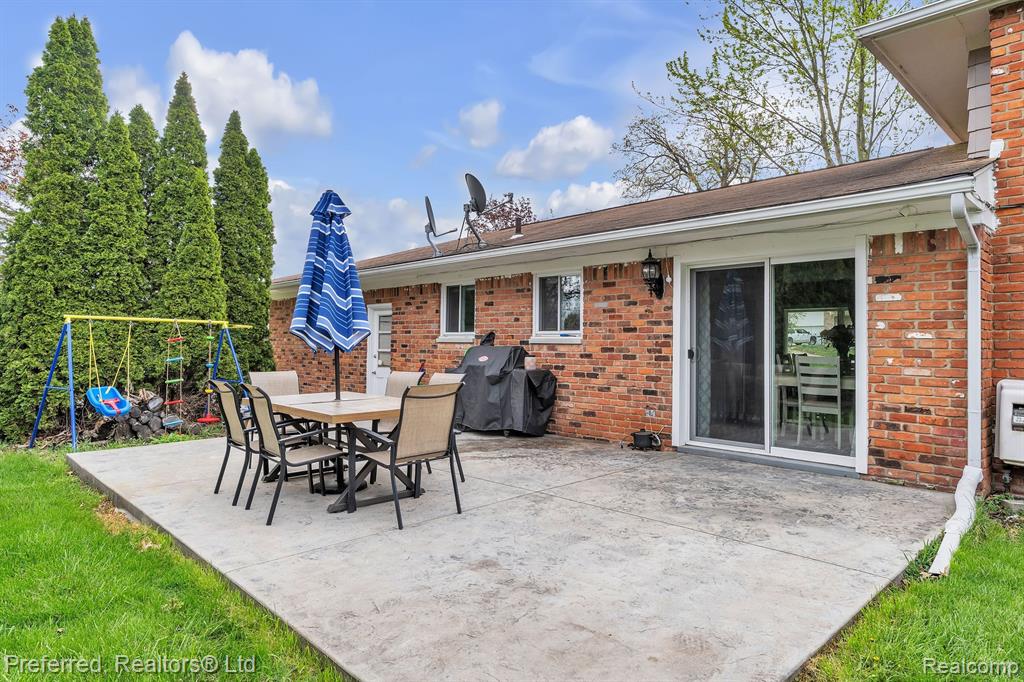 8722 WOODSHIRE Drive, White Lake, MI — Photo 42