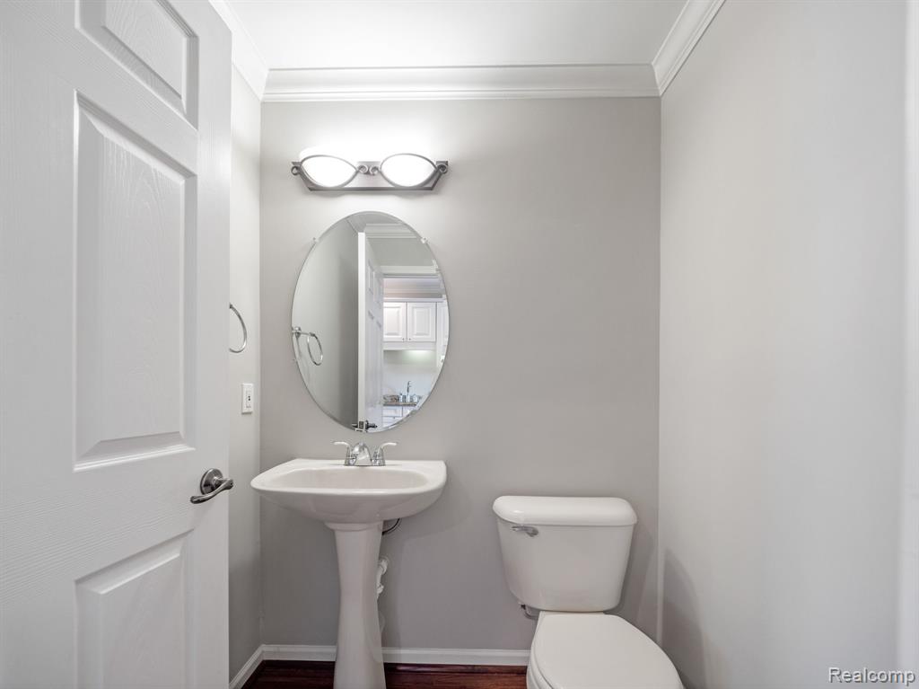 502 GRATEN Street, Birmingham, MI 48009 — Photo 12