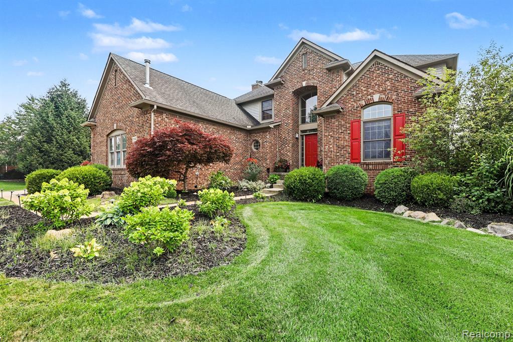 3544 S Creek Drive, Rochester, MI 48306