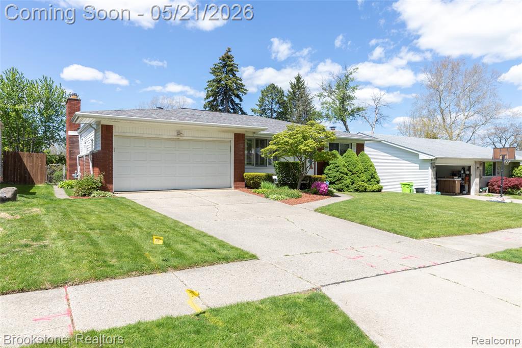 2445 Liverpool, Auburn Hills, MI 48326 — Photo 2