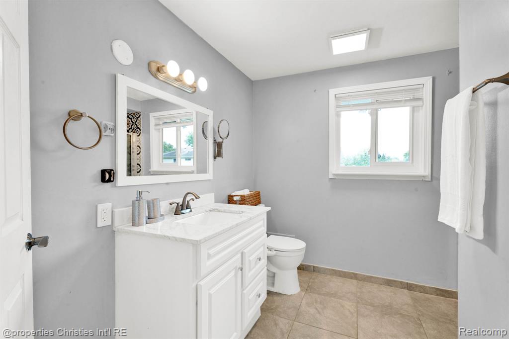 43783 Leeann Lane, Canton, MI 48187 — Photo 25