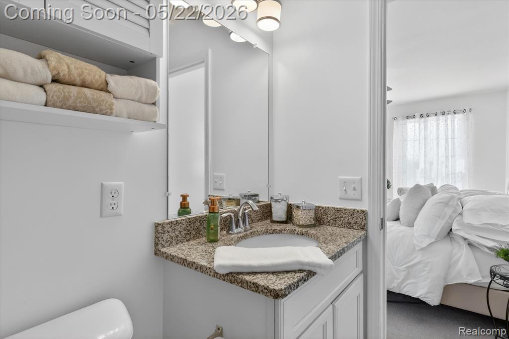 238 Center Boulevard, Wixom, MI 48393 — Photo 23