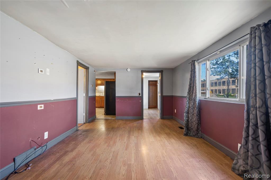 8309 Maxwell Avenue, Warren, MI 48089 — Photo 6