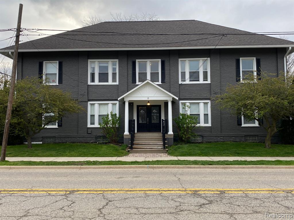 8 PONTIAC Street, Oxford, MI 48371 — front exterior