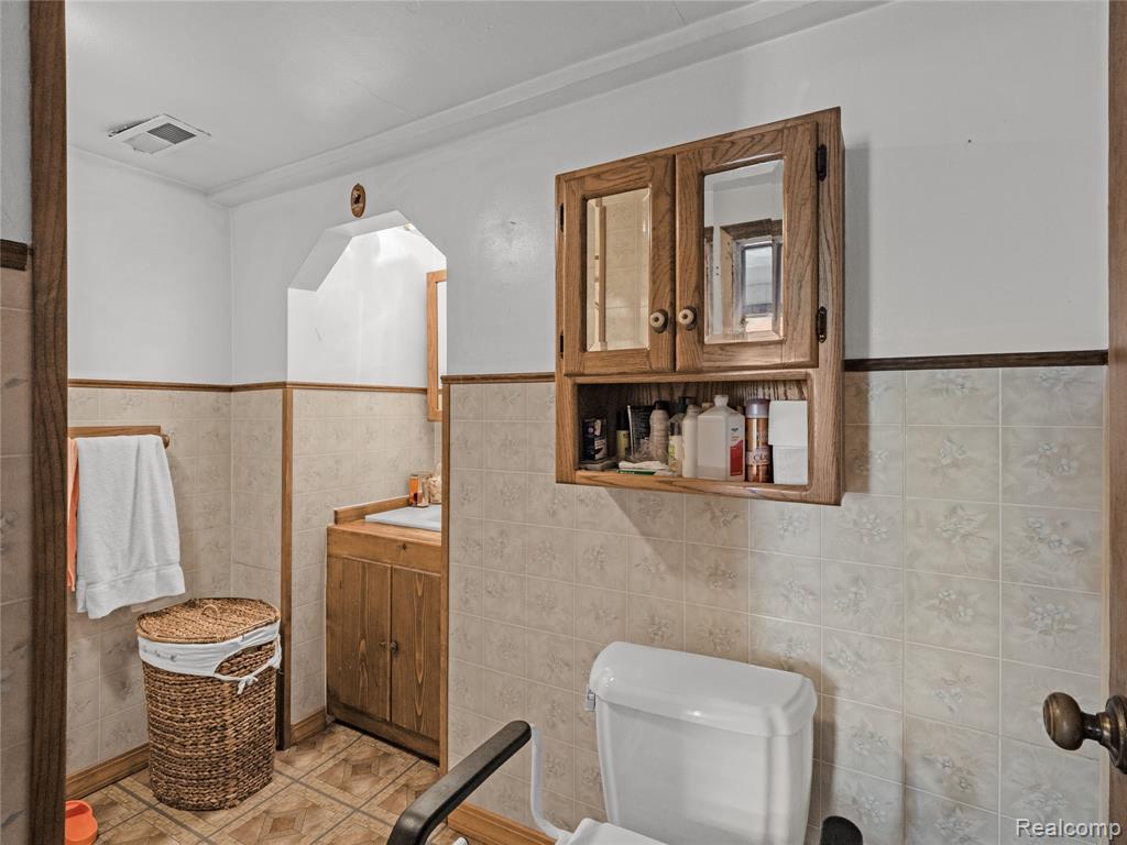 45175 Willis Road, Belleville, MI 48111 — Photo 13