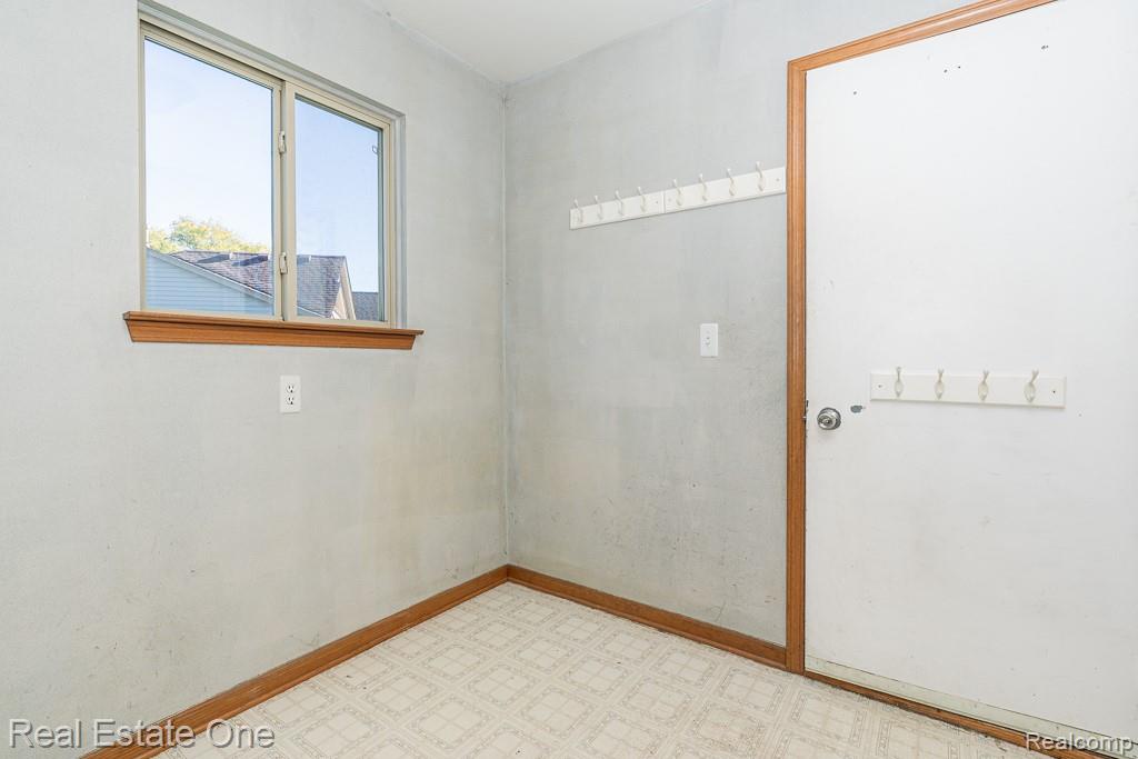 48749 Smokey Glen Court, New Baltimore, MI — Photo 32