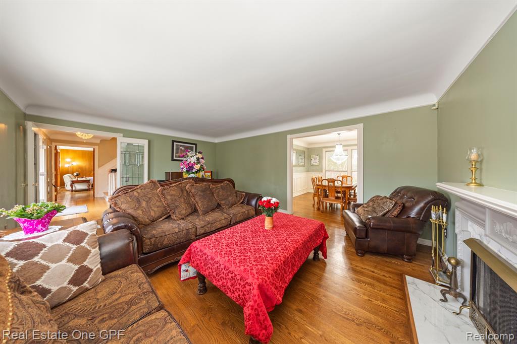 6 ELMSLEIGH Lane, Grosse Pointe, MI 48230 — Photo 6