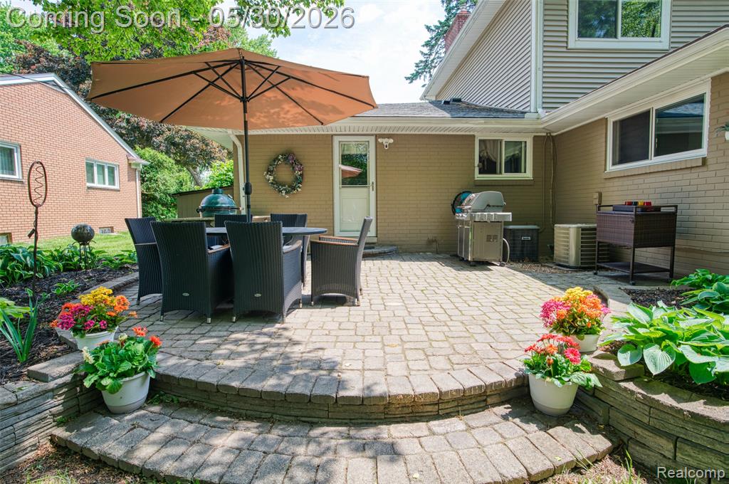2172 Devonshire Road, Bloomfield Hills, MI 48302 — Photo 36