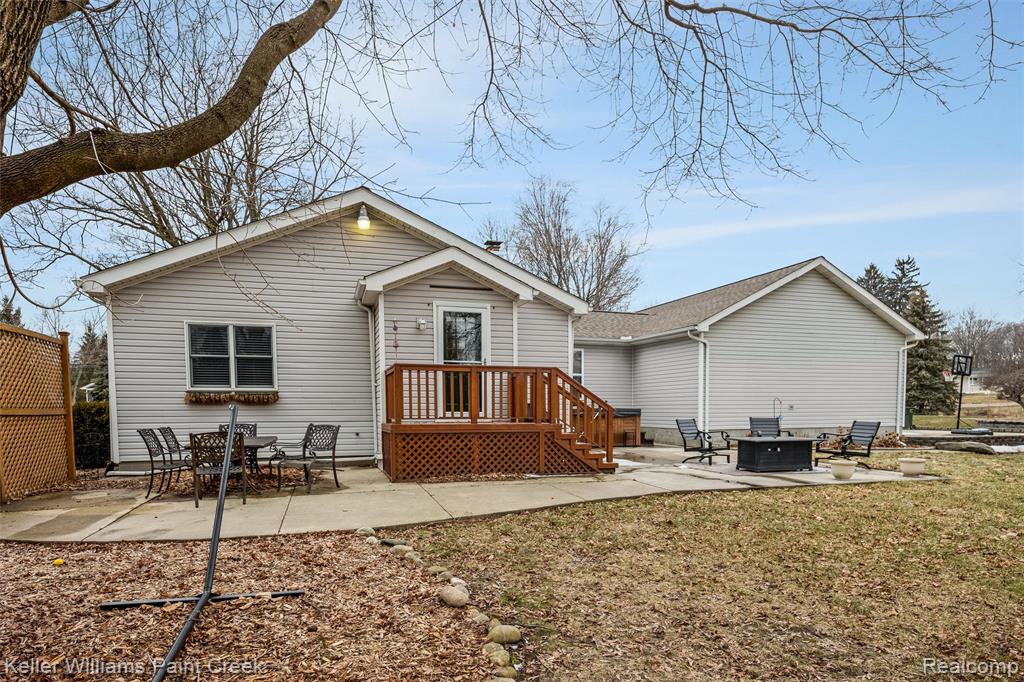 625 Driftwood Avenue, Rochester Hills, MI 48307 — Photo 35