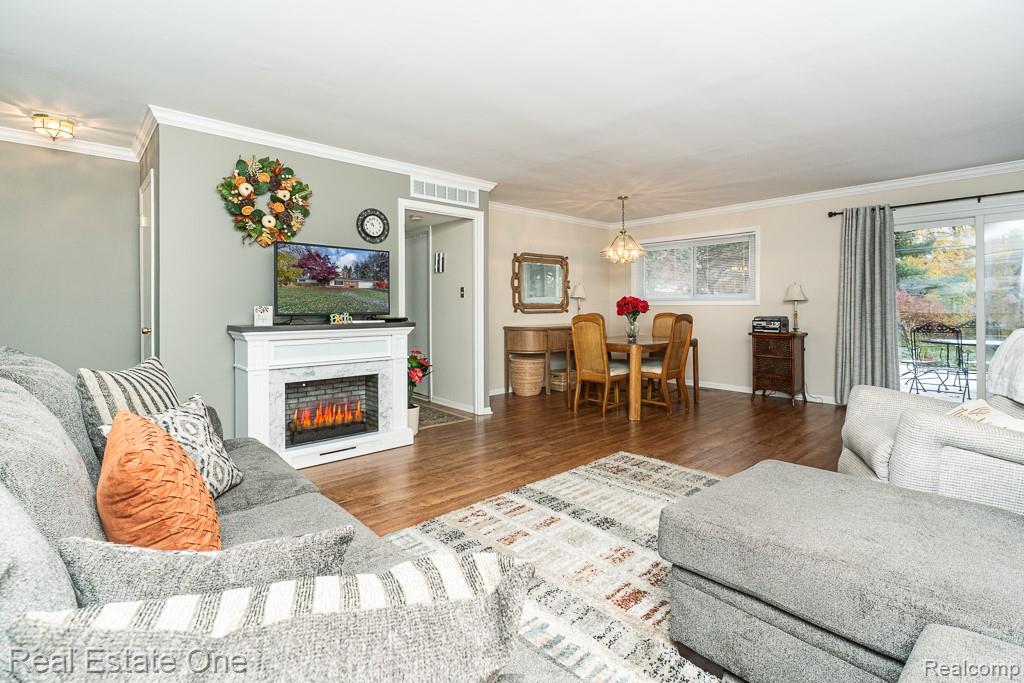 61 Nesbit Lane, Rochester Hills, MI 48309 — Photo 6