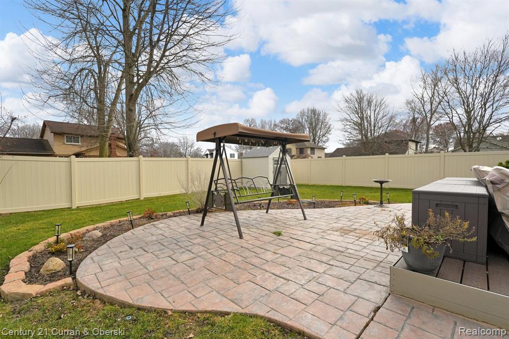 21539 Deerfield Drive, Woodhaven, MI 48183 — Photo 41