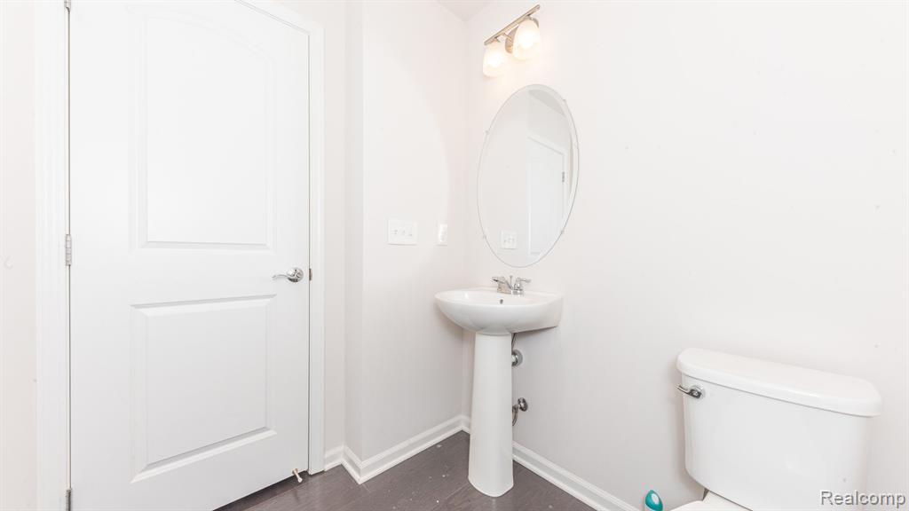 49685 LANTERN Way, Canton, MI 48188 — Photo 9