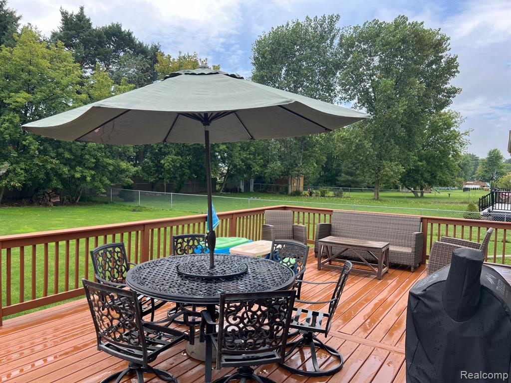 9308 MEADOWVIEW Drive, Davison, MI 48423 — Photo 6