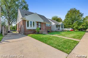 863 Harrison Boulevard, Lincoln Park, MI 48146 — front exterior