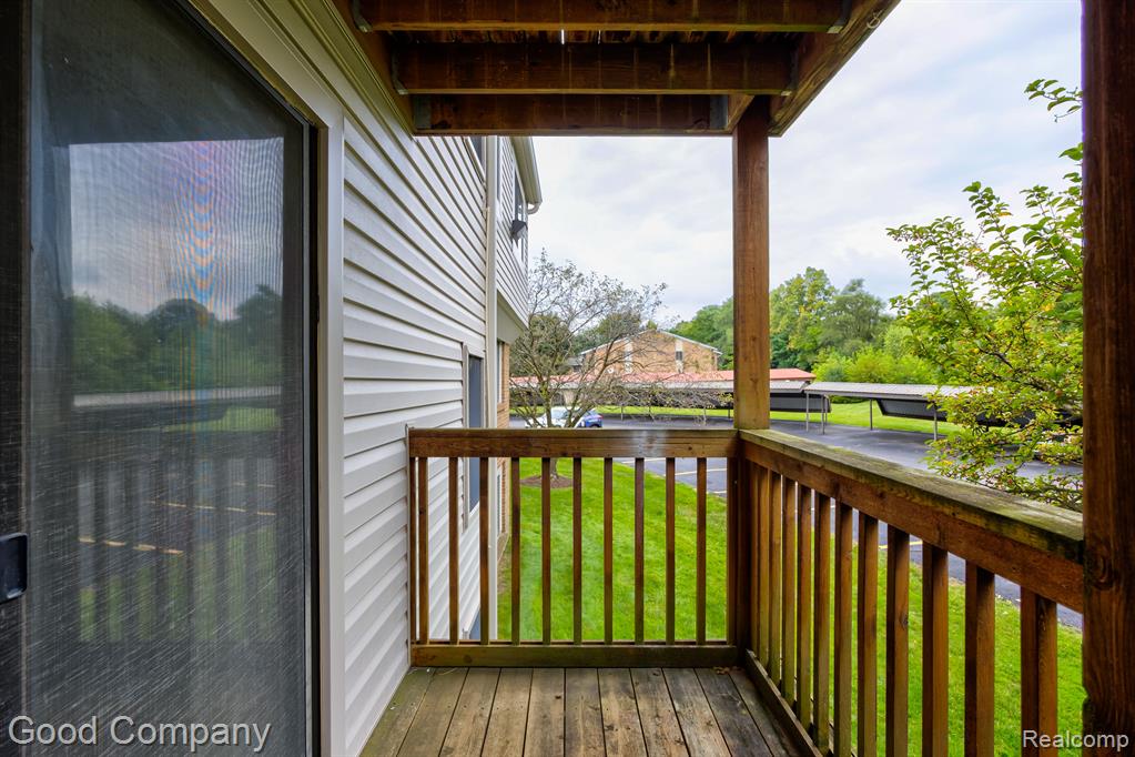 30056 W 12 MILE Road, 79, Farmington Hills, MI 48334 — Photo 10