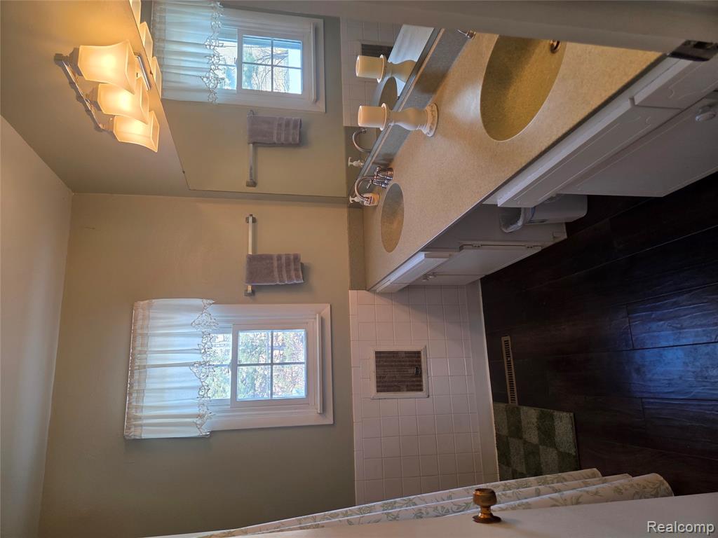 4202 Park Forest Drive, Flint, MI 48507 — Photo 24