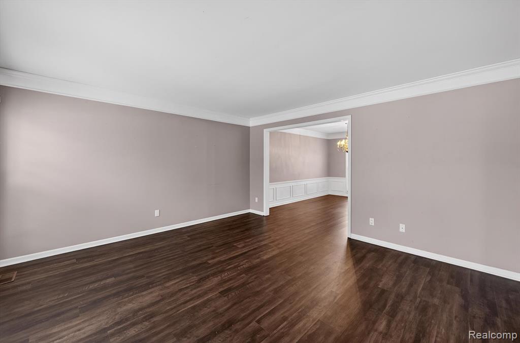 47497 Fox Run Drive, Canton, MI 48187 — Photo 16
