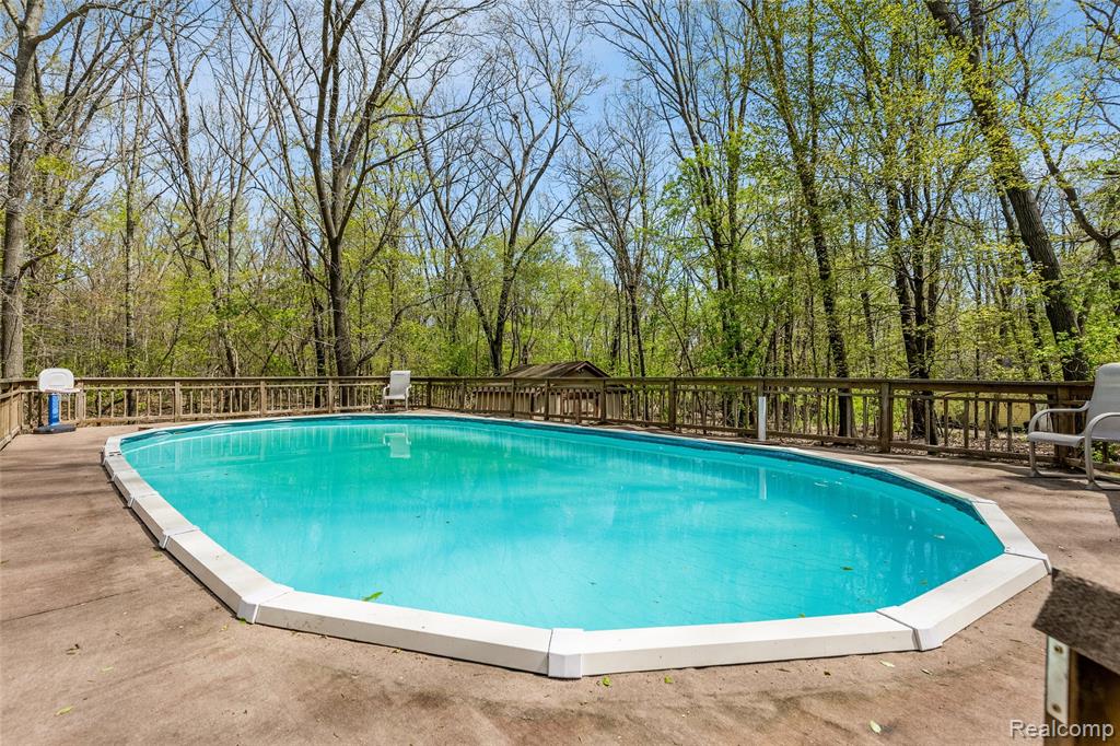 9730 Gibbs Road, Clarkston, MI 48348 — Photo 29