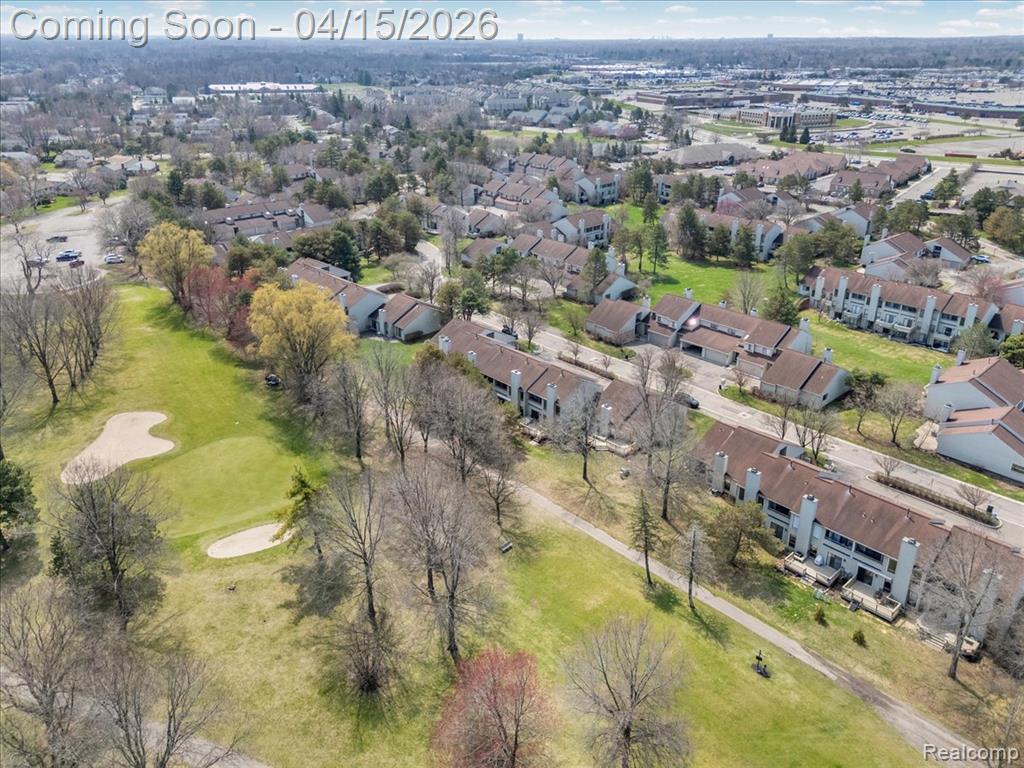 630 Ashley Circle, Rochester Hills, MI 48307 — Photo 3