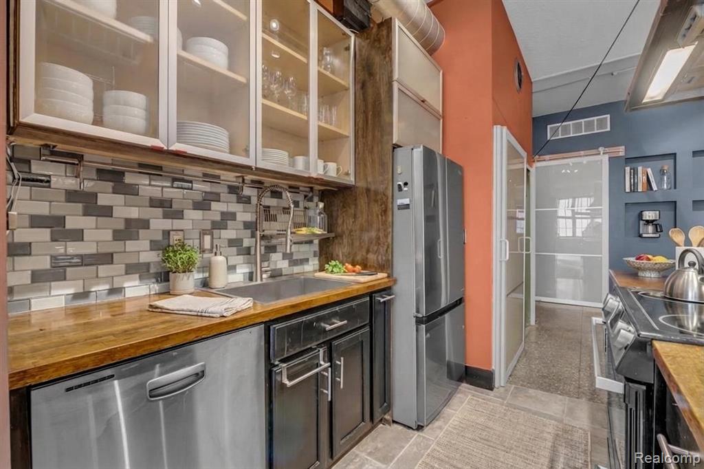 6533 E Jefferson Avenue, 230T, Detroit, MI 48207 — Photo 6