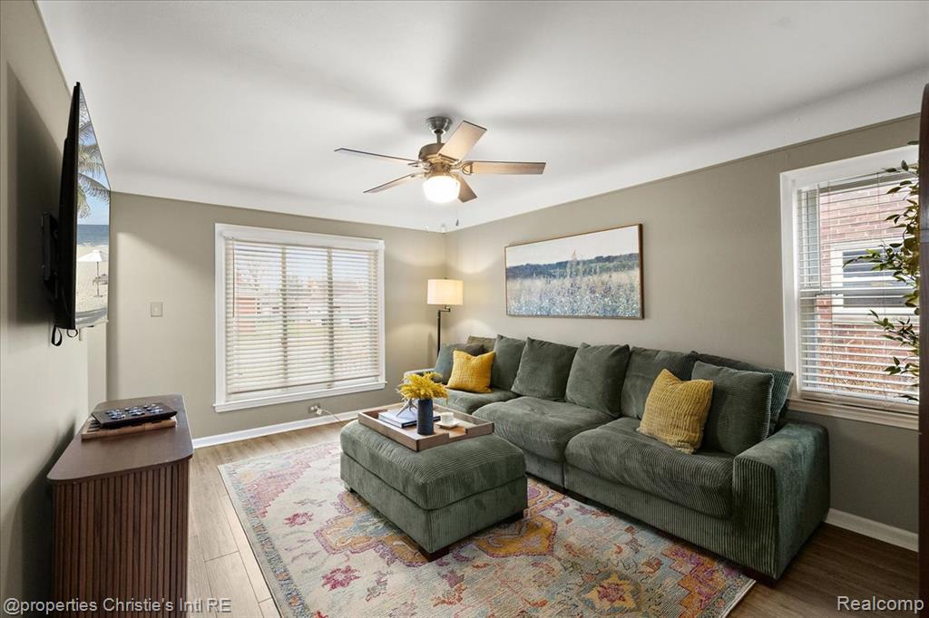 21553 Bournemouth Street, Harper Woods, MI 48225 — Photo 3