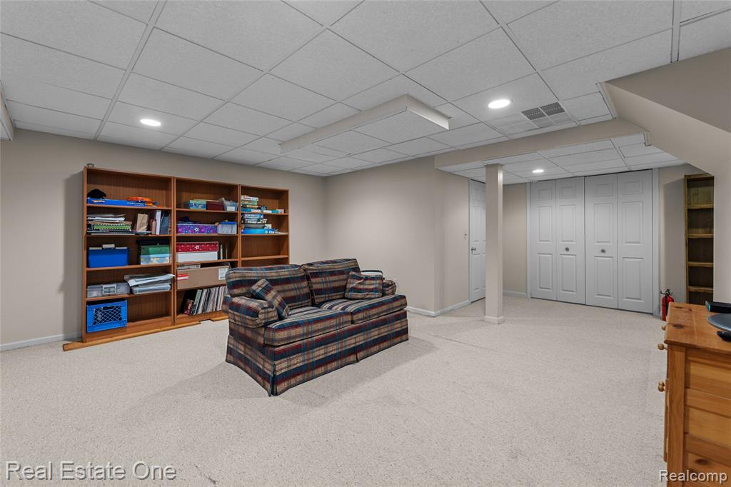 5092 Julian Drive, Troy, MI 48085 — Photo 30