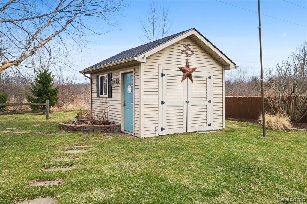 6415 Wailea Court, Grand Blanc, MI 48439 — Photo 42