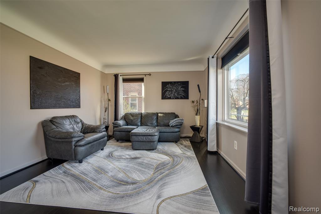 9614 Shadyside Street, Livonia, MI 48150 — Photo 3