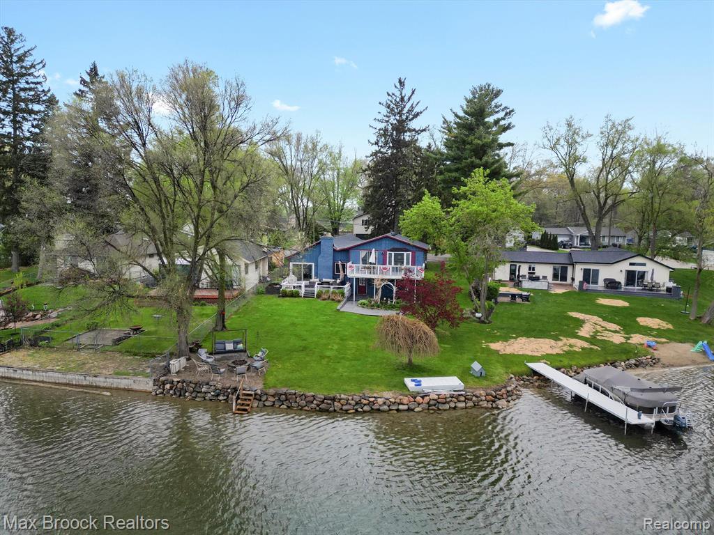 9431 MANDON Road, White Lake, MI — Photo 16