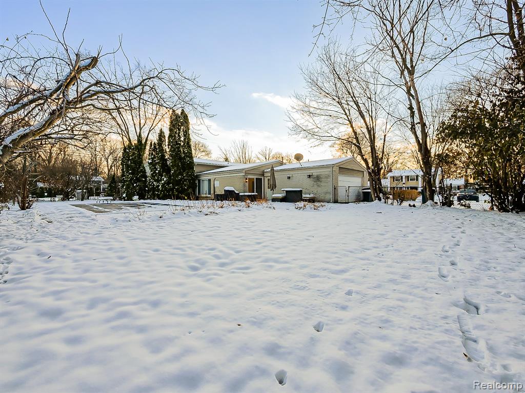 3730 Eastbourne Drive, Troy, MI 48084 — Photo 45