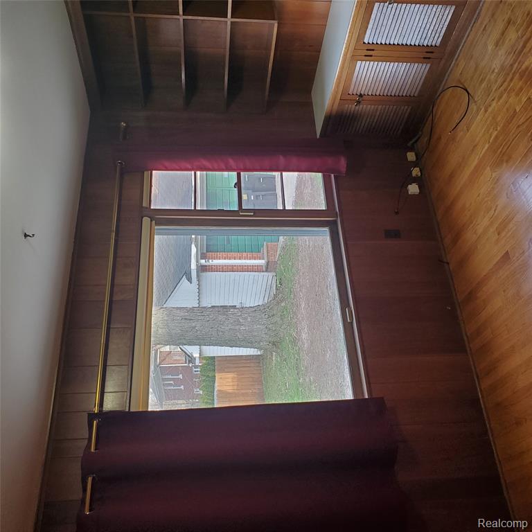 16214 Shaftsbury Avenue, Detroit, MI 48219 — Photo 37