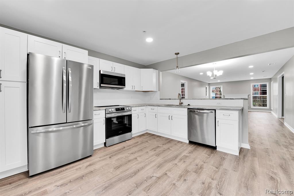 28243 CARLTON WAY Drive, 37, Novi, MI 48377 — Photo 7