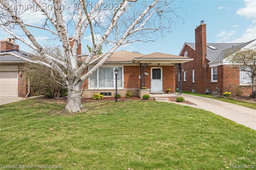 1544 Dorthen Avenue, Grosse Pointe Woods, MI 48236 — Photo 63